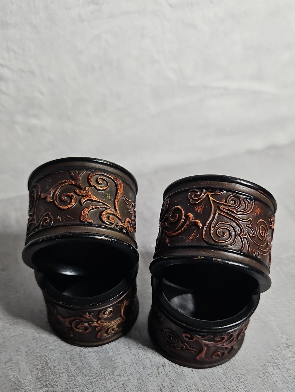 4 Vintage Napkin Rings - Picture 2 of 2